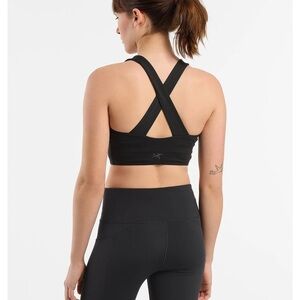 Arc’teryx Soira Long Line Sports Bra woman’s Large (12)